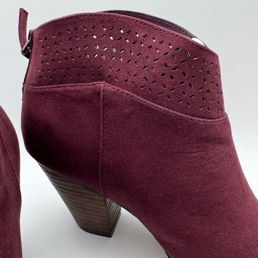 Violet & Red‎ Women's Jackson Lazer Cut Topline Bootie Burgundy Suede Size 7.5